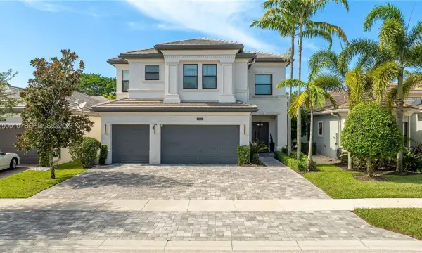 9529 Eden Roc Court, Delray Beach, FL 33446