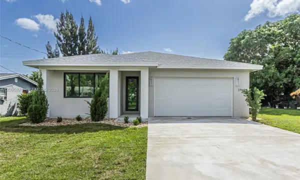2960 NW 24th Avenue, Oakland Park, FL 33311