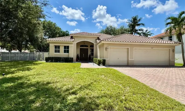 5212 NW 51st Street, Coconut Creek, FL 33073