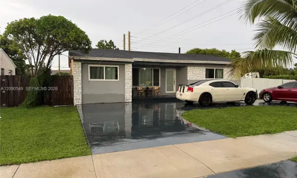 6401 Dewey Street, Hollywood, FL 33023