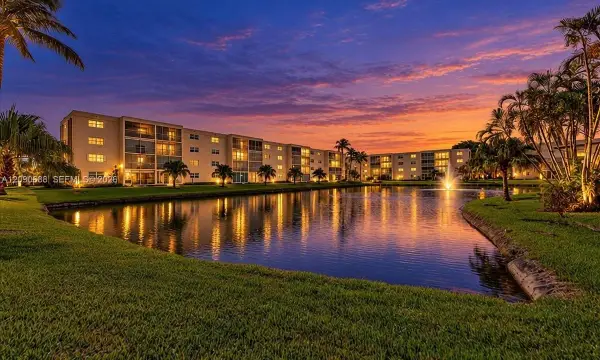 424 SE 10th Street 104, Dania Beach, FL 33004