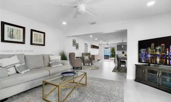 617 NW 30th Court, Wilton Manors, FL 33311