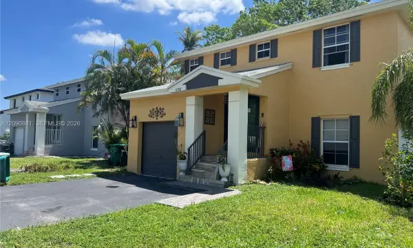 5788 Woodland Point Drive, Tamarac, FL 33319