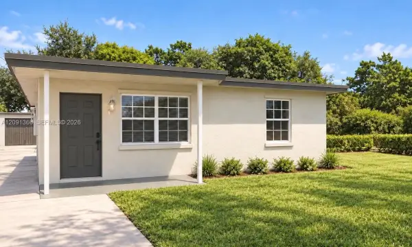 1029 NW 8th Street, Hallandale Beach, FL 33009