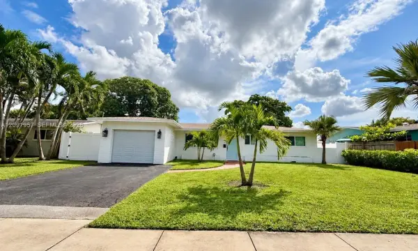 Address Withheld, Pembroke Pines, FL 33023