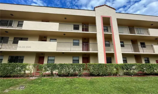 3470 Foxcroft Road 111, Miramar, FL 33025