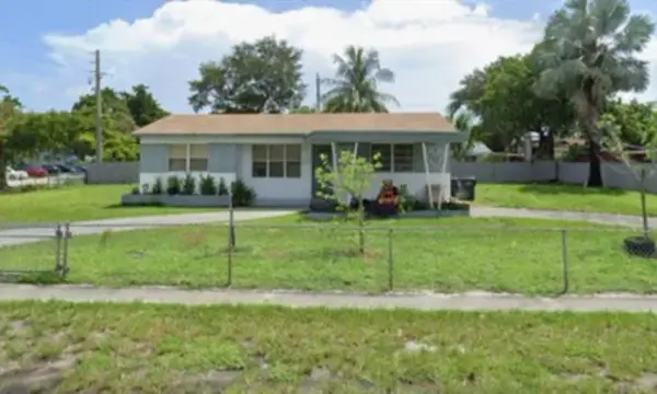 831 N 72nd Way, Hollywood, FL 33024