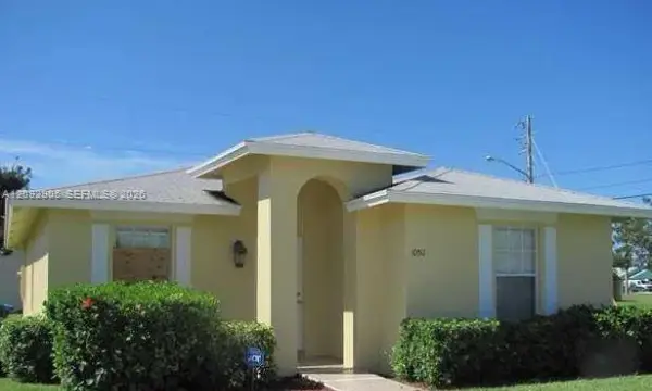 1050 NW 4th Street, Boynton Beach, FL 33435
