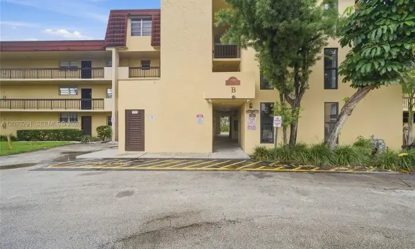 3490 Foxcroft Road B303, Miramar, FL 33025