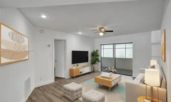 4191 NW 41st Street 117, Lauderdale Lakes, FL 33319