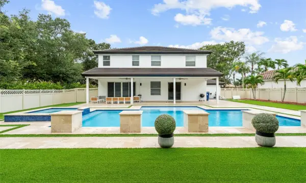 1254 NW 102nd Way, Coral Springs, FL 33071