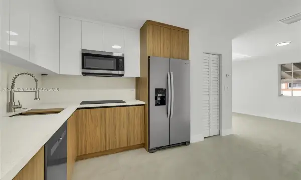 2637 Nassau Drive, Miramar, FL 33023