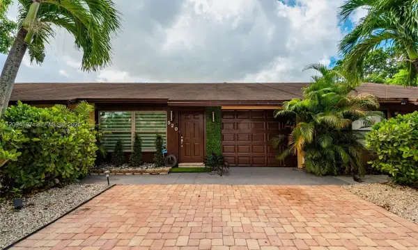 520 NW 46th Street, Deerfield Beach, FL 33064