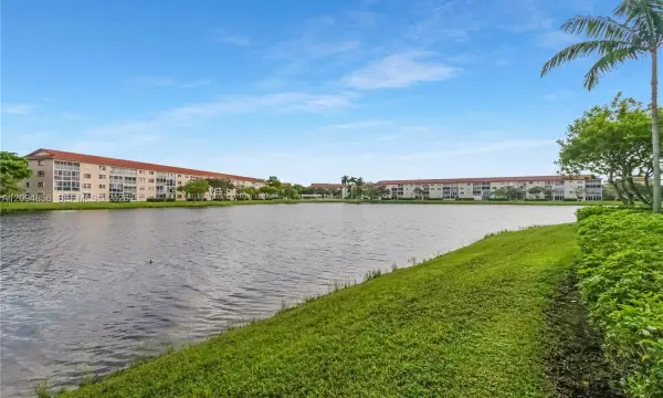 13101 SW 15th Court 109r, Pembroke Pines, FL 33027