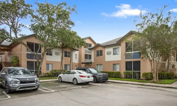 9833 Westview Drive 835, Coral Springs, FL 33076