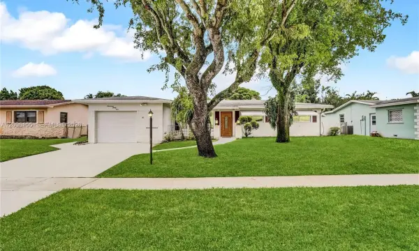 1731 NW 86th Avenue, Pembroke Pines, FL 33024