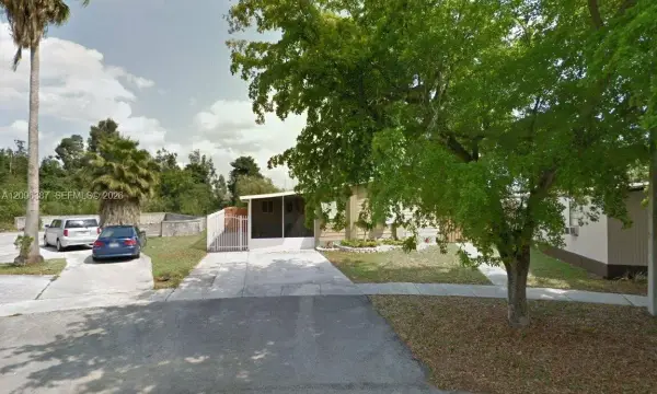 21750 NW 1st Street, Pembroke Pines, FL 33029