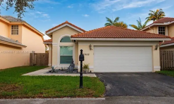 6952 NW 27th Court, Margate, FL 33063
