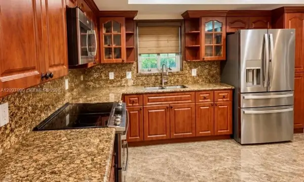 11810 NW 16th Street, Pembroke Pines, FL 33026