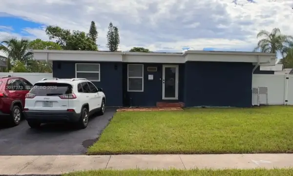 7904 NW 66th Terrace, Tamarac, FL 33321