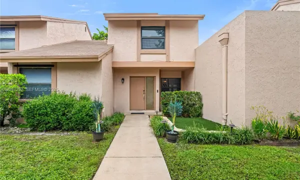 Address Withheld, Cooper City, FL 33026