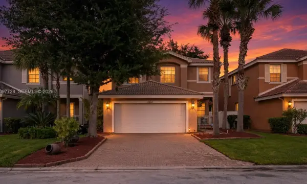 5402 W Queenship Court, Greenacres, FL 33463