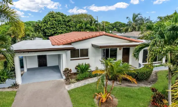 4734 NE 15th Way, Oakland Park, FL 33334