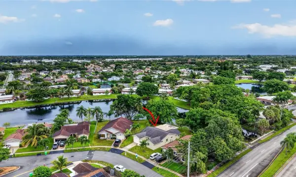 4904 NW 96th Avenue, Sunrise, FL 33351