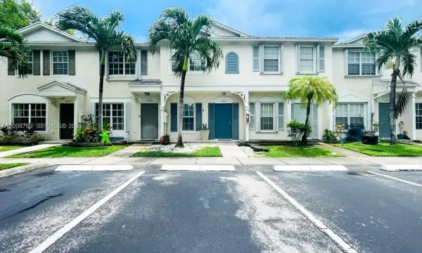 4904 SW 31st Terrace, Dania Beach, FL 33312