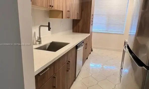 2998 NW 48th Terrace 131, Lauderdale Lakes, FL 33313