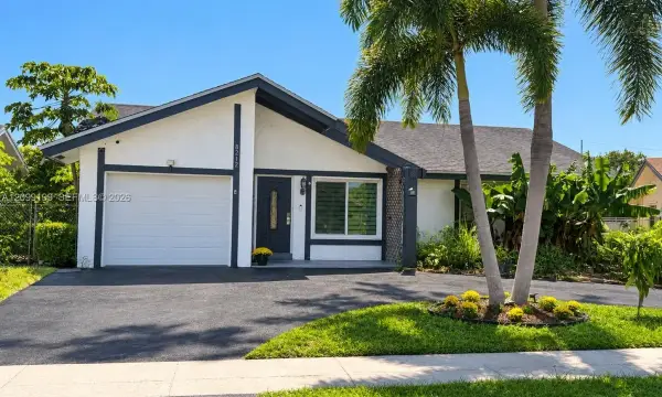 8212 SW 13th Street, North Lauderdale, FL 33068