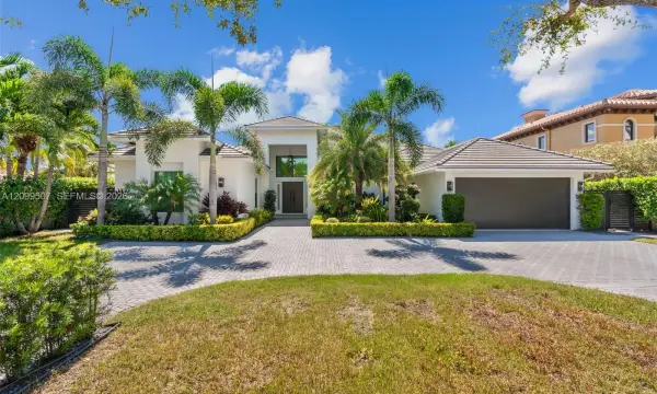 2336 NE 27th Street, Lighthouse Point, FL 33064