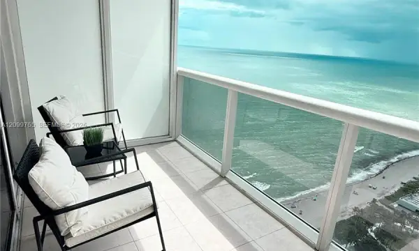 1830 S Ocean Drive 3705, Hallandale Beach, FL 33009