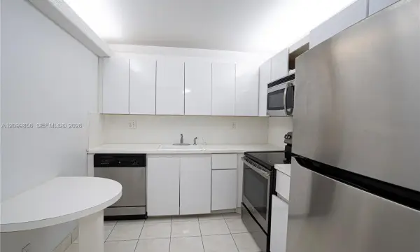 600 Three Islands Boulevard 316, Hallandale Beach, FL 33009