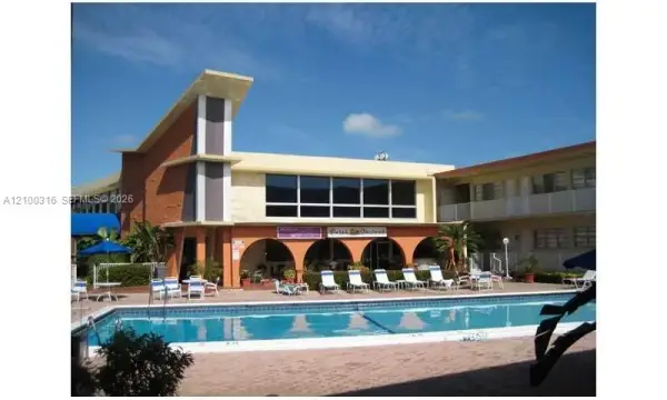26 Diplomat Parkway 2356, Hallandale Beach, FL 33009