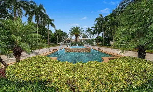2304 Lucaya Lane N4, Coconut Creek, FL 33066