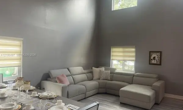 2400 SW 106th Avenue, Miramar, FL 33025