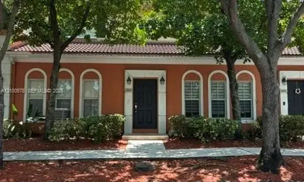 2551 SW 99th Way, Miramar, FL 33025