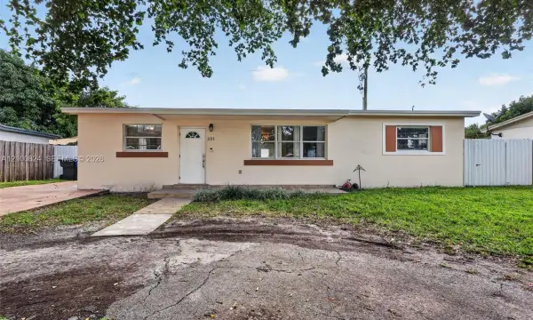 231 N 65th Terrace, Hollywood, FL 33024