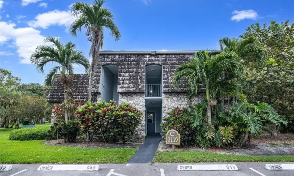 Address Withheld, Oakland Park, FL 33309