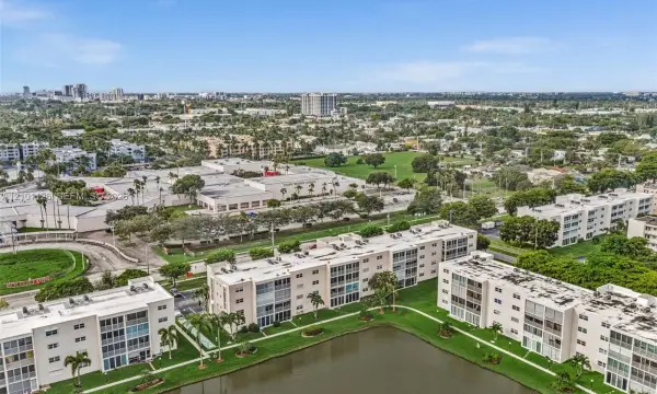 315 SE 11th Terrace 203, Dania Beach, FL 33004
