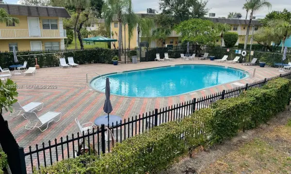 5162 NE 6th Avenue 308, Oakland Park, FL 33334