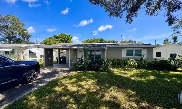 4720 SW 25th Terrace, Dania Beach, FL 33312