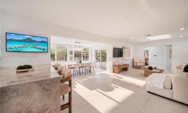 649 Azalea Court, Plantation, FL 33317
