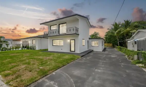5413 SW 23rd Street, West Park, FL 33023