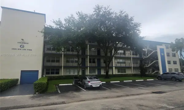 1551 SW 135th Terrace 409g, Pembroke Pines, FL 33027