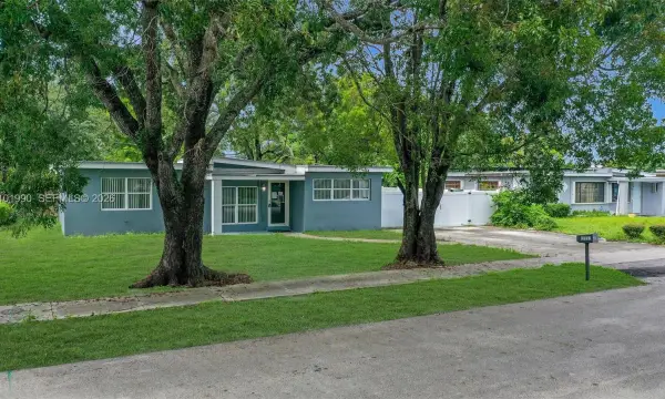 3330 SW 59, West Park, FL 33023