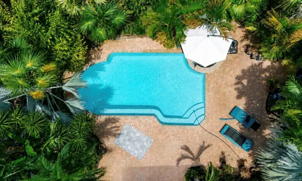 2400 NE 5th Avenue, Wilton Manors, FL 33305