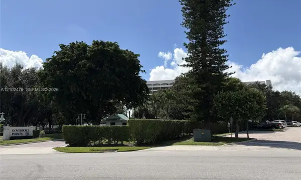 356 Golfview Road 305, North Palm Beach, FL 33408