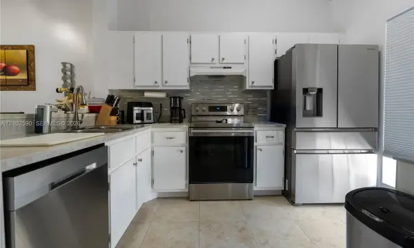 2720 S Oakland Forest Drive 1004, Oakland Park, FL 33309